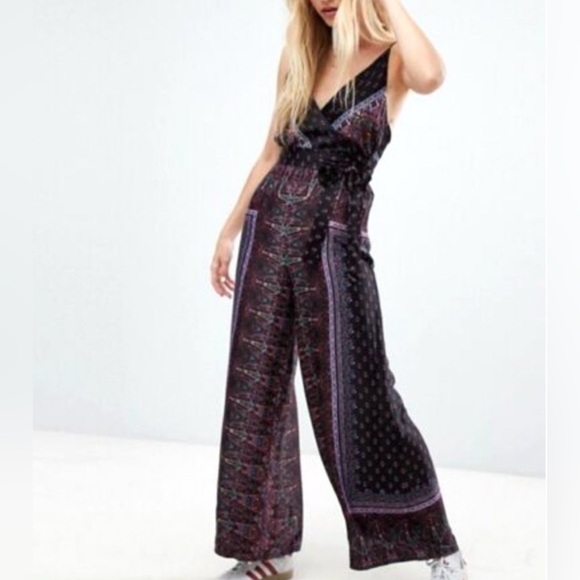 Free People Pants - Free People Cabbage Rose Black Multi Print Jumpsuit Boho Style Size 2